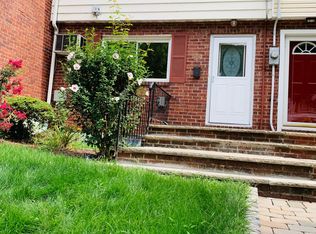 39 Edgewater Pl, Edgewater, NJ 07020
