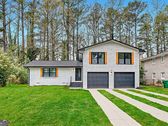 2nd image of 3045 Weslock Cir