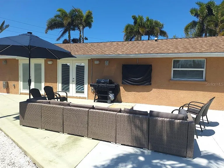1203 Lyric Ln — Photo 28