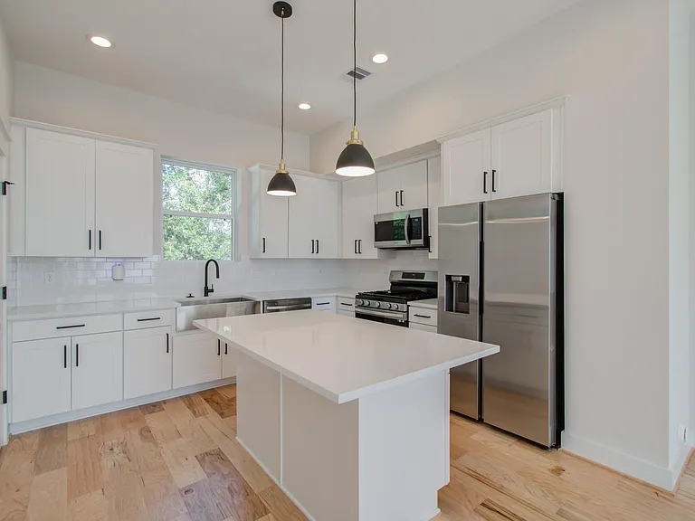 5309 Donovan Gardens Ln — Photo 3