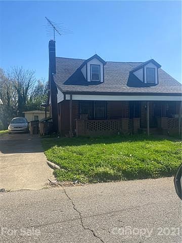2nd image of 402 Hudson St