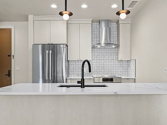 All Bosch appliances (dishwasher, microwave, fridge/freezer, induction stove/oven/hood)