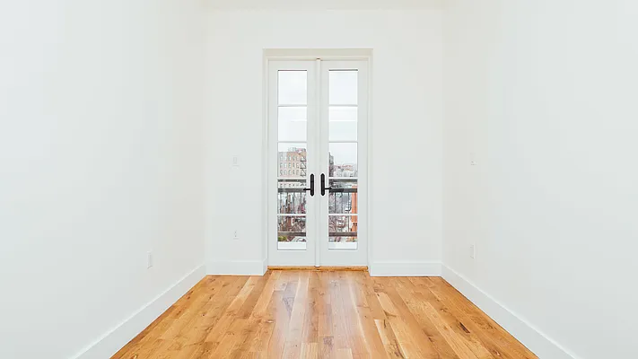 Rented by Nooklyn NYC LLC | media 17