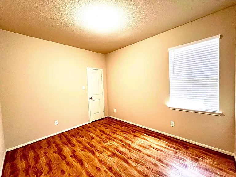 20330 Pine Water Ln — Photo 31