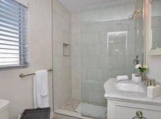 275 8th St S #2, Naples, FL 34102