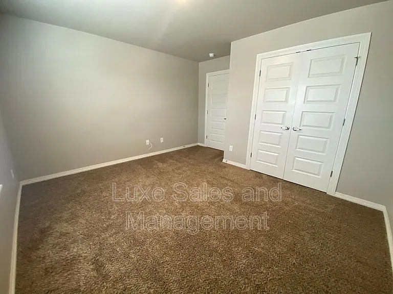2133 Camino Del Plaza Ln — Photo 23