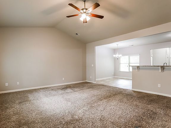 4th image of 2972 Nairn Ct