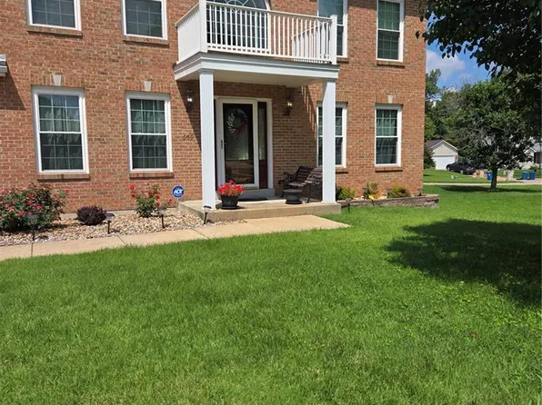 609 Tesson Park Ct, Hazelwood, MO 63042