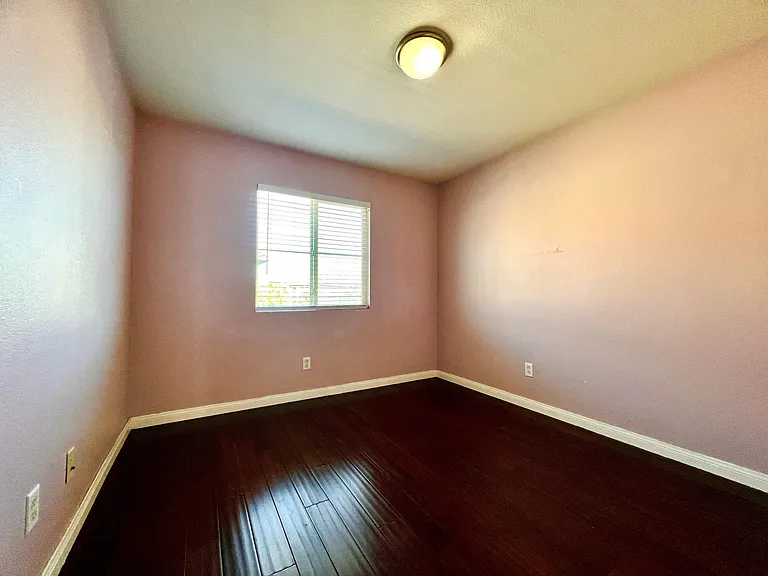 347 W Linden Dr — Photo 24