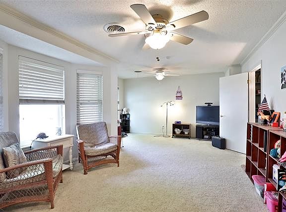 5th image of 2517 Brentwood Dr