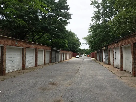 Rented by Prime Realty | media 19