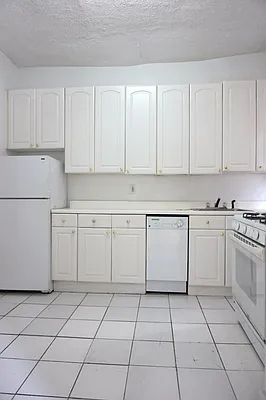 Rented by Metropolitan Equities | media 14