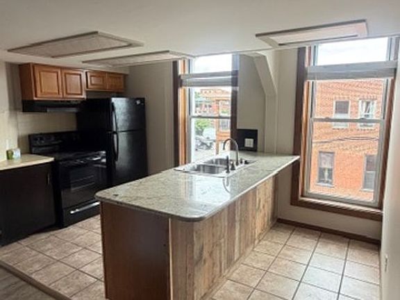 5th image of 216 W Front St #E