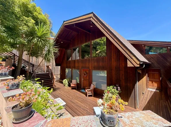 35 Linda Vista Dr, Monterey, CA 93940