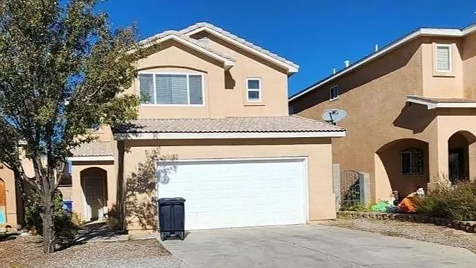 1735 Avenida Real NW — Photo 1