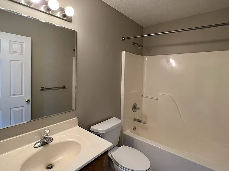 4737 Scepter Way — Photo 5