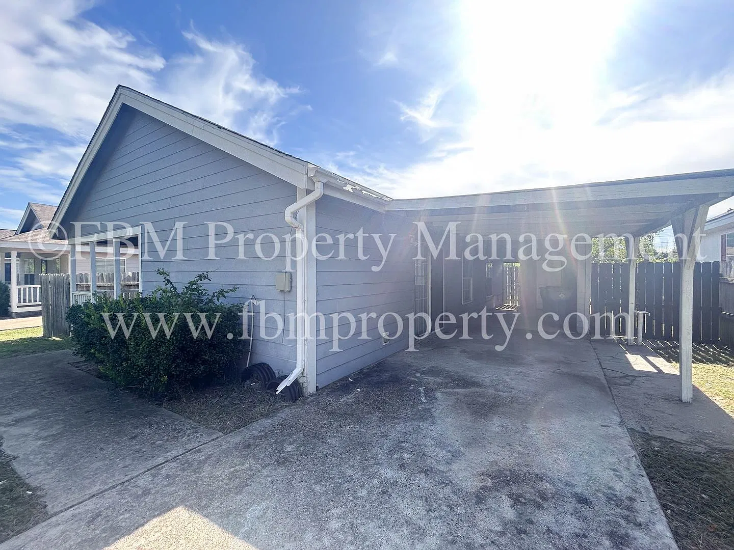 3 bed, 2.0 bath, 1218 sqft, $1,900 — Photo 4