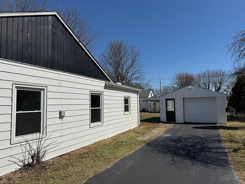 2nd image of 724 Norman St