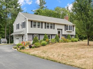 109 Townsend St, Pepperell, MA 01463