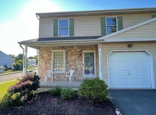 900 Pine Ct, Perkasie, PA