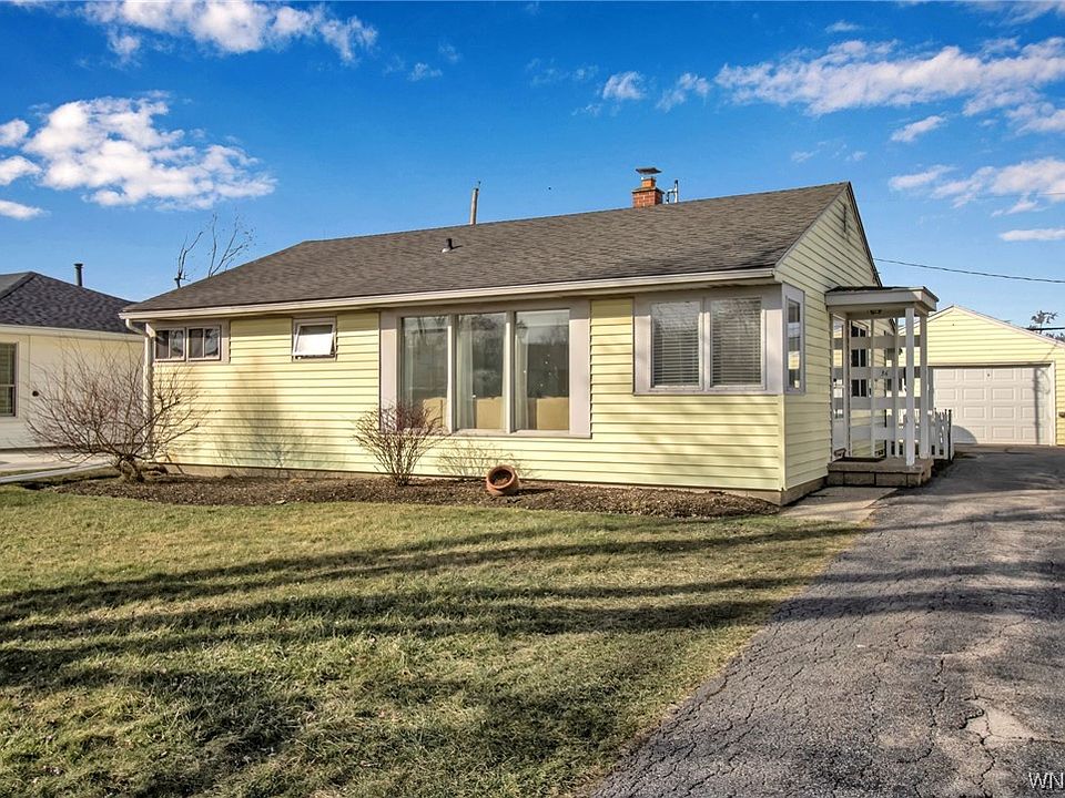 1st image of 36 Conant Dr