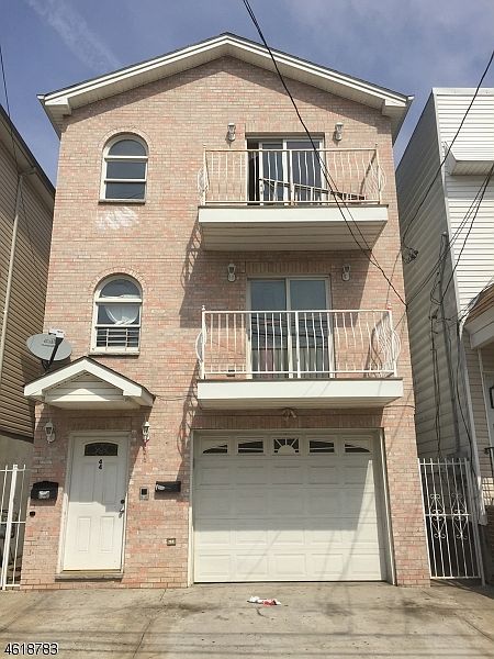 2nd image of 44 Belmont Ave
