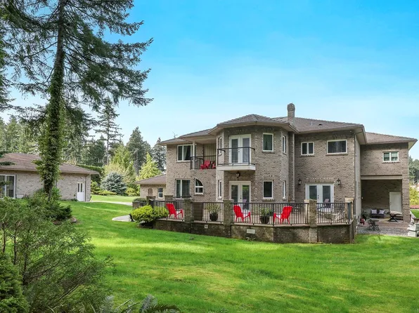 1781 Thurber Rd, Comox Valley, BC V9M 3Z5