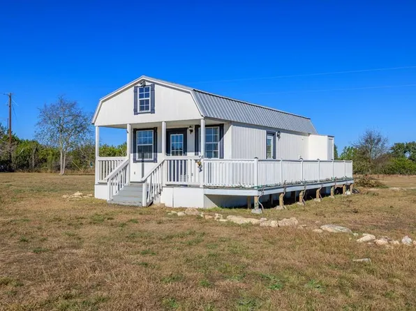 566 Rocky Rd, Hye, TX 78635