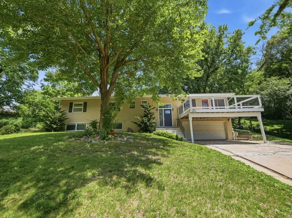 1475 Valley Dr, Burnsville, MN 55337