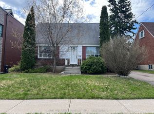 29 Bevdale Rd, Toronto, ON M2N 2G4