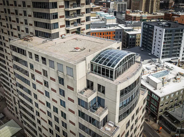 112 Campau Cir NW, Grand Rapids, MI 49503