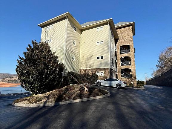 5th image of 424 Sandpiper Ln