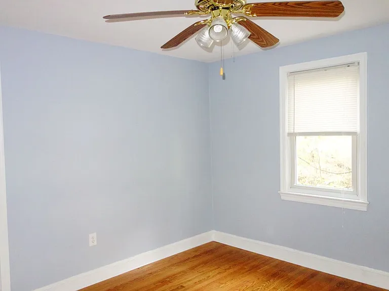8206 Greenwood Ave — Photo 49