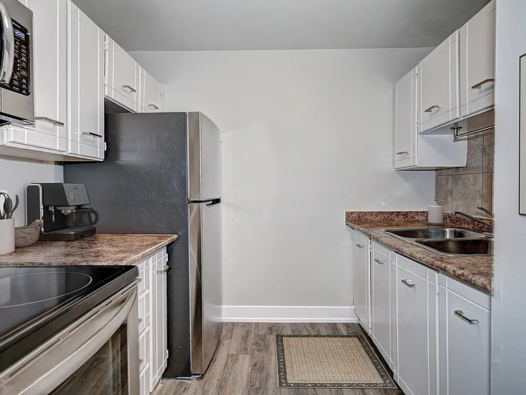 30 Campbell Ct — Photo 4