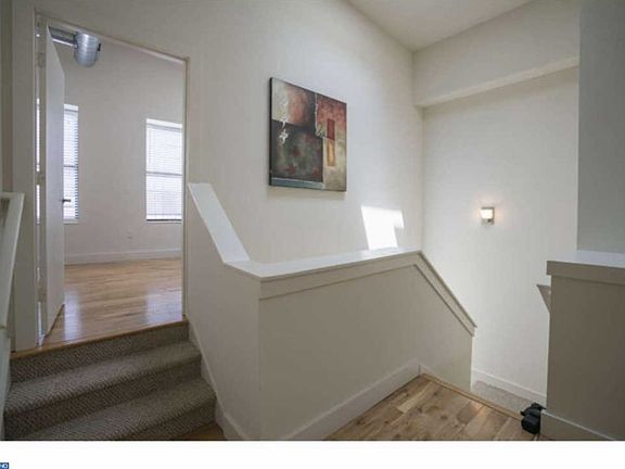 4th image of 923 N Orianna St #2C