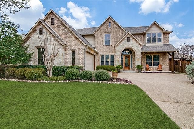 1st image of 151 Oxford Dr