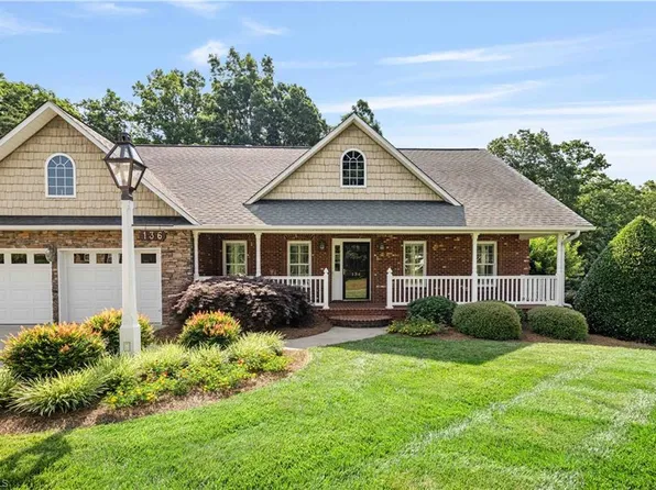 136 Glen Brooke Ln, King, NC 27021