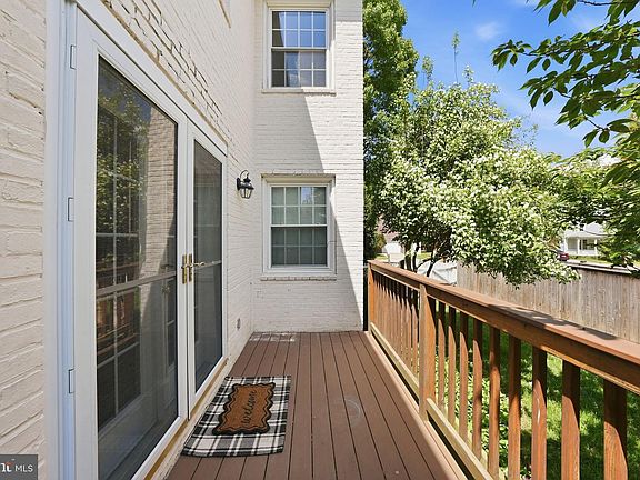 4th image of 2900 13th St S APT 102