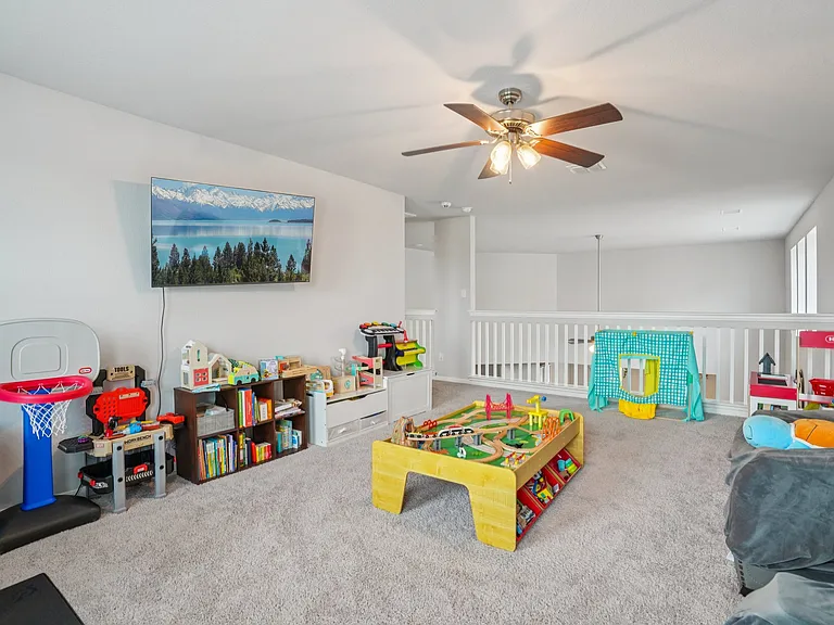 8915 Portobello Way — Photo 12