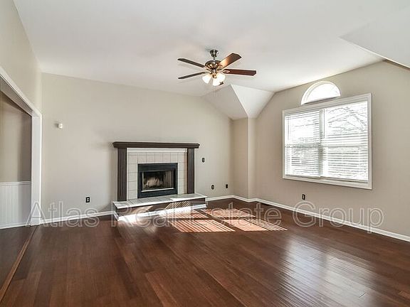 4th image of 614 Canter St
