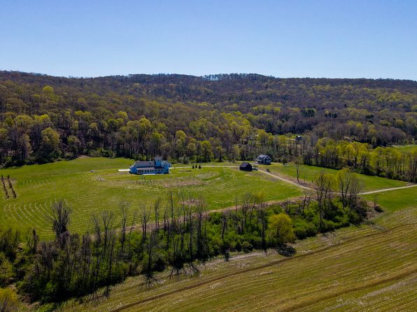 34 Knibloe Hill Rd, Sharon, CT 06069