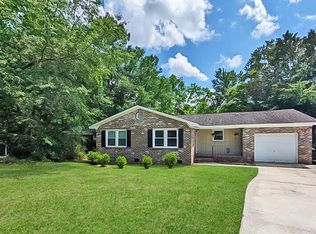 1245 Redeemer Dr, Hanahan, SC 29410