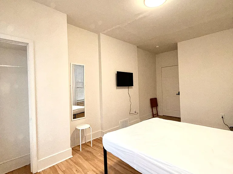 Room 1: Sunrise Room