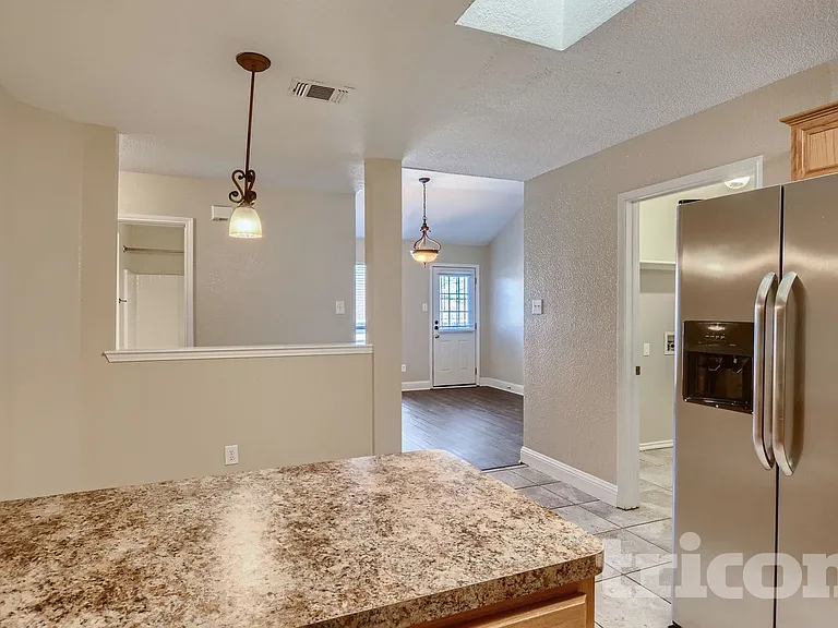 1023 Aries St — Photo 4
