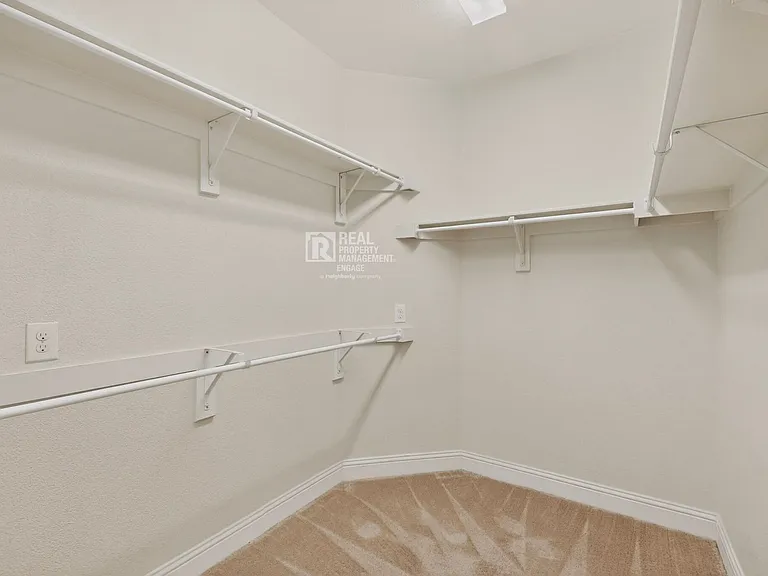 151 Darian Dr — Photo 34