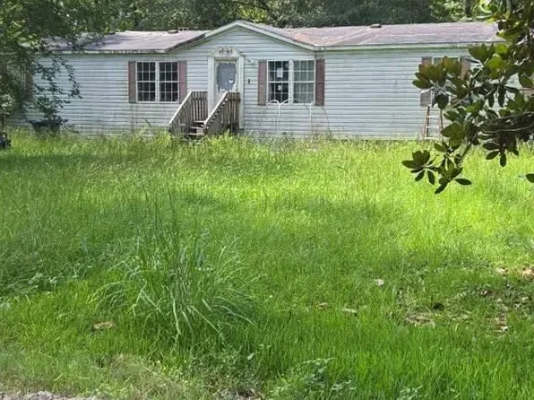 192 Corn St, Saint George, GA 31562