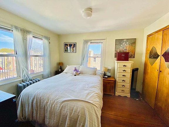 4th image of 21-12 29th Ave #3