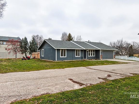 3rd image of 1052 NW 5th St