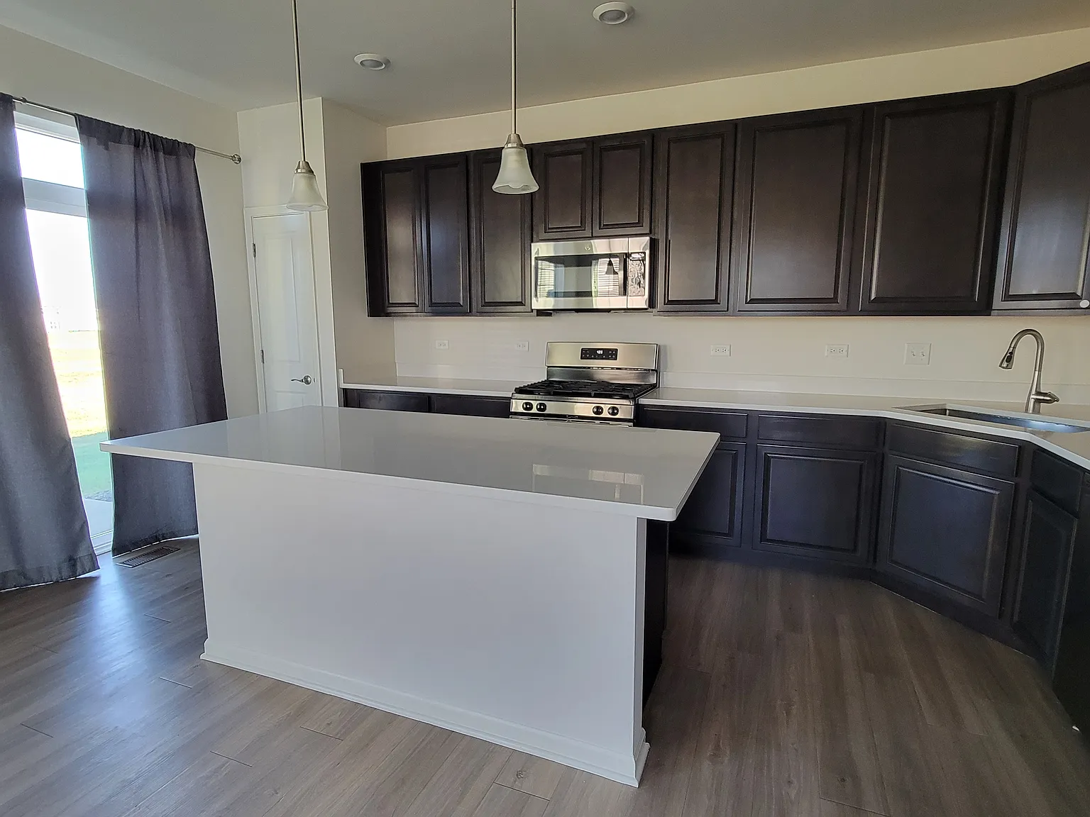 15155 W Quincy Cir — Photo 3