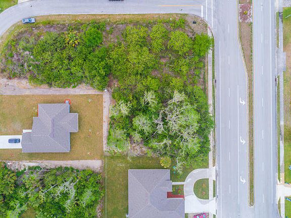 3rd image of 2881 Emerson Dr SE
